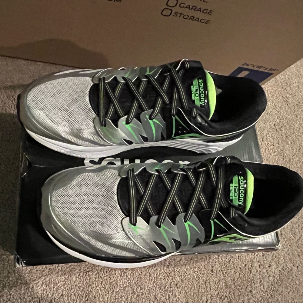Saucony Green and Black Athletic Shoes - Picture 4 of 5